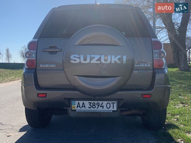 Внедорожник / Кроссовер Suzuki Grand Vitara 2014 в Киеве