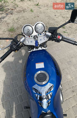 Мотоцикл Классик Suzuki GS 500 2001 в 