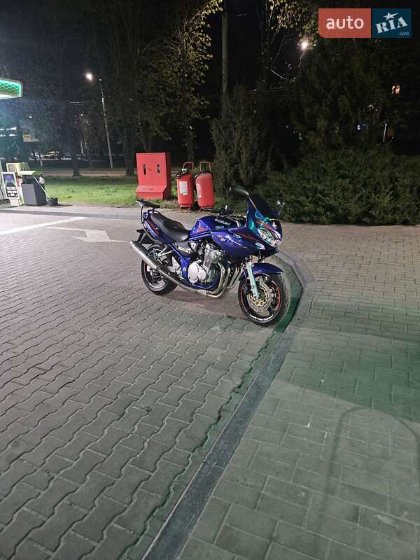 Мотоцикл Спорт-туризм Suzuki GSF 600 Bandit S 2001 в 