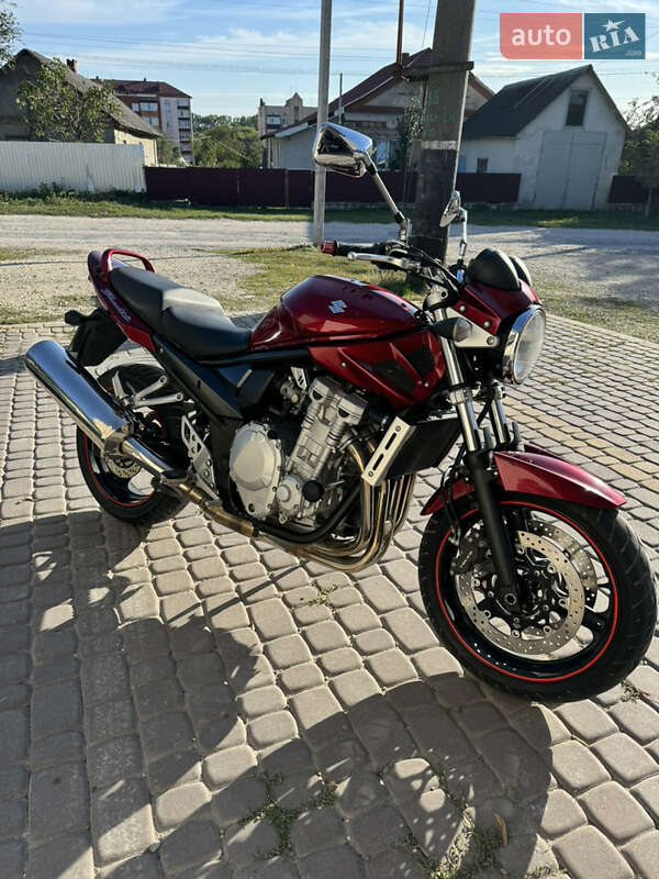 Спортбайк Suzuki GSF 650 Bandit 2007 в 