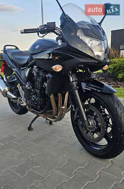 Мотоцикл Спорт-туризм Suzuki GSF 650 Bandit 2011 в 