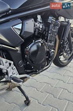 Мотоцикл Спорт-туризм Suzuki GSF 650 Bandit 2011 в 
