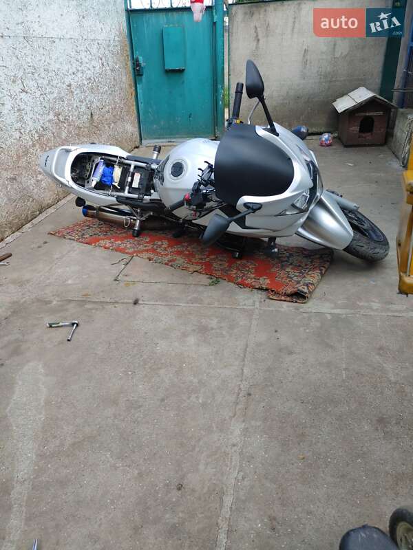 Мотоцикл Багатоцільовий (All-round) Suzuki GSF 650 Bandit 2005 в Чорноморську фото 17 Мотоцикл Багатоцільовий (All-round) Suzuki GSF 650 Bandit 2005 в Чорноморську