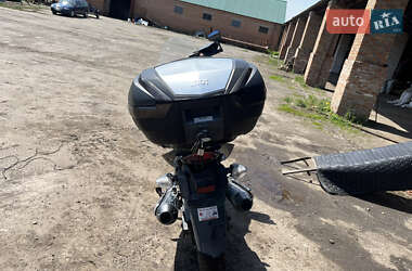 Мотоцикл Туризм Suzuki GSR 250 2017 в 