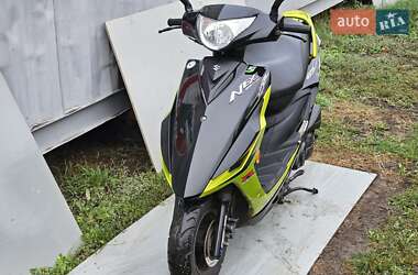 Максі-скутер Suzuki GSR 250 2010 в 