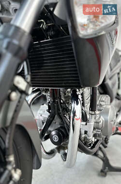 Спортбайк Suzuki GSR 250 2013 в 