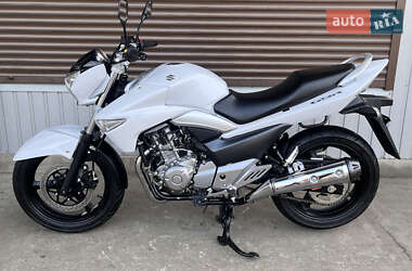 Мотоцикл Классік Suzuki GSR 250 2015 в Марганці