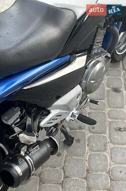 Мотоцикл Без обтекателей (Naked bike) Suzuki GSR 250 2016 в 