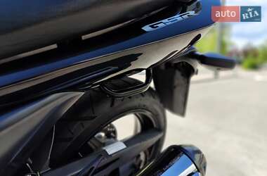 Мотоцикл Без обтекателей (Naked bike) Suzuki GSR 250 2016 в 