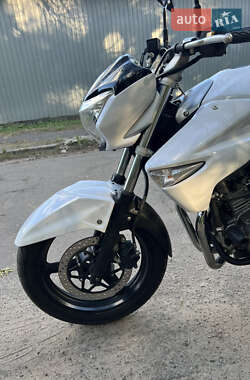 Мотоцикл Без обтекателей (Naked bike) Suzuki GSR 250 2015 в 