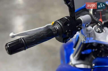 Мотоцикл Без обтекателей (Naked bike) Suzuki GSR 250 2016 в 