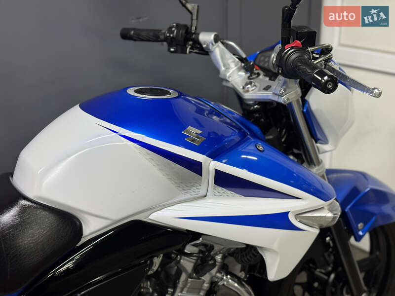Мотоцикл Без обтекателей (Naked bike) Suzuki GSR 250 2016 в Киеве