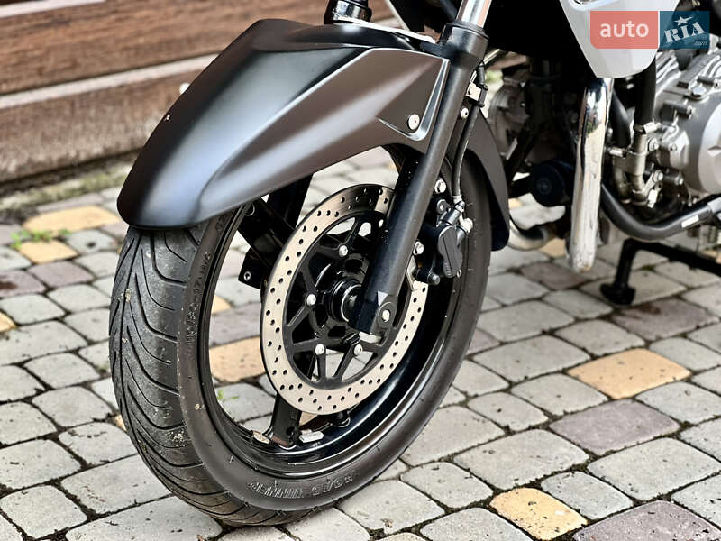 Мотоцикл Классик Suzuki GSR 250 2016 в Виннице