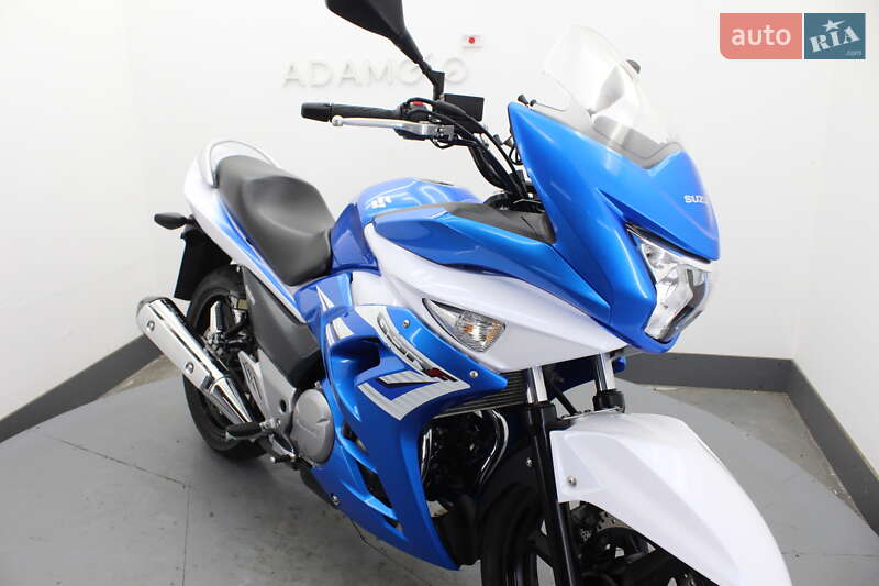 Мотоцикл Спорт-туризм Suzuki GSR 250 2017 в Гнивани