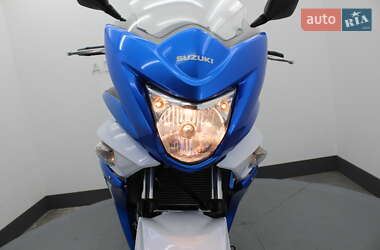 Мотоцикл Спорт-туризм Suzuki GSR 250 2017 в  фото 18 Мотоцикл Спорт-туризм Suzuki GSR 250 2017 в