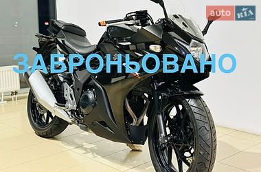 Спортбайк Suzuki GSR 250 2018 в Киеве