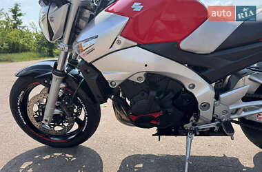 Мотоцикл Без обтекателей (Naked bike) Suzuki GSR 400 2006 в 
