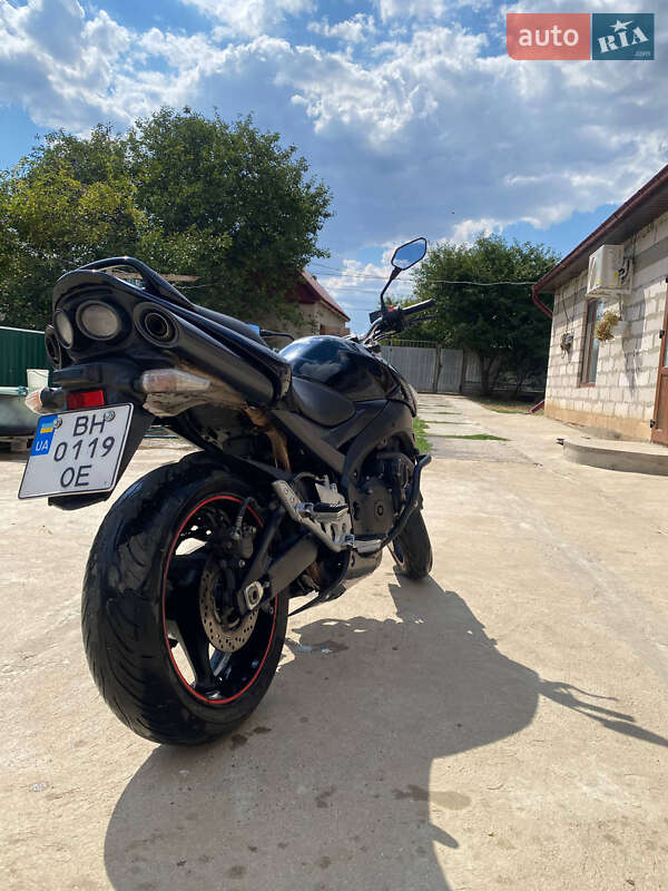 Мотоцикл Без обтікачів (Naked bike) Suzuki GSR 400 2014 в Болграді