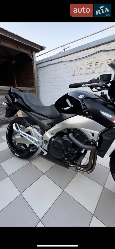 Мотоцикл Без обтекателей (Naked bike) Suzuki GSR 400 2009 в Одессе фото 2 Мотоцикл Без обтекателей (Naked bike) Suzuki GSR 400 2009 в Одессе