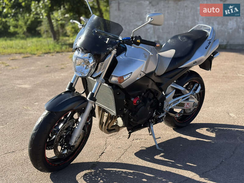 Мотоцикл Без обтекателей (Naked bike) Suzuki GSR 400 2007 в Сновске