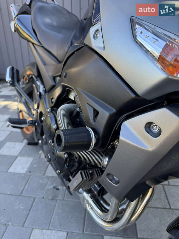 Мотоцикл Без обтікачів (Naked bike) Suzuki GSR 400 2010 в Новомосковську фото 13 Мотоцикл Без обтікачів (Naked bike) Suzuki GSR 400 2010 в Новомосковську