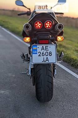 Мотоцикл Без обтекателей (Naked bike) Suzuki GSR 600 2006 в Днепре