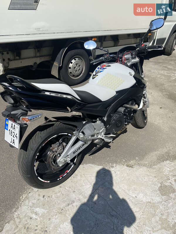 Грузовые мотороллеры, мотоциклы, скутеры, мопеды Suzuki GSR 600 2007 в Киеве