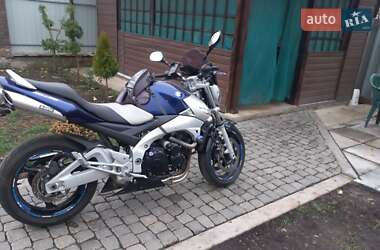 Мотоцикл Без обтекателей (Naked bike) Suzuki GSR 600 2007 в 