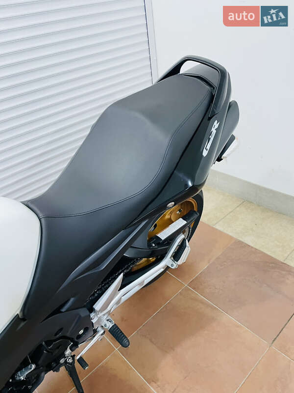 Мотоцикл Без обтікачів (Naked bike) Suzuki GSR 600 2010 в Києві