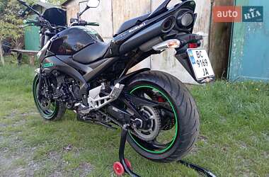 Мотоцикл Без обтекателей (Naked bike) Suzuki GSR 600 2007 в 