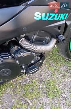 Мотоцикл Без обтекателей (Naked bike) Suzuki GSR 600 2007 в 