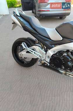Мотоцикл Спорт-туризм Suzuki GSR 600 2006 в 