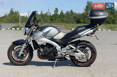 Мотоцикл Без обтекателей (Naked bike) Suzuki GSR 600 2006 в 