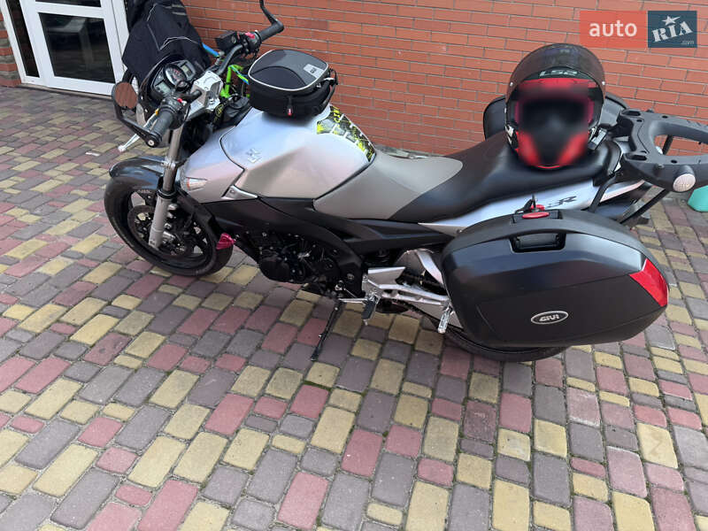 Мотоцикл Классик Suzuki GSR 600 2008 в Казатине