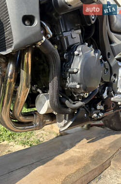Мотоцикл Без обтекателей (Naked bike) Suzuki GSR 600 2008 в 