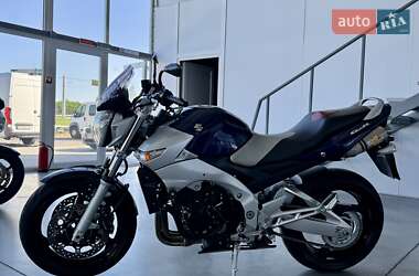 Мотоцикл Без обтекателей (Naked bike) Suzuki GSR 600 2006 в 