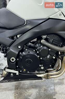 Мотоцикл Без обтекателей (Naked bike) Suzuki GSR 600 2010 в 