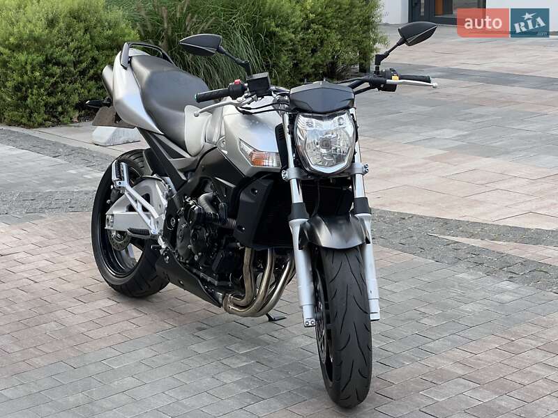 Мотоцикл Кросс Suzuki GSR 600 2010 в Києві