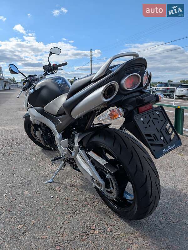 Мотоцикл Без обтікачів (Naked bike) Suzuki GSR 600 2007 в Києві