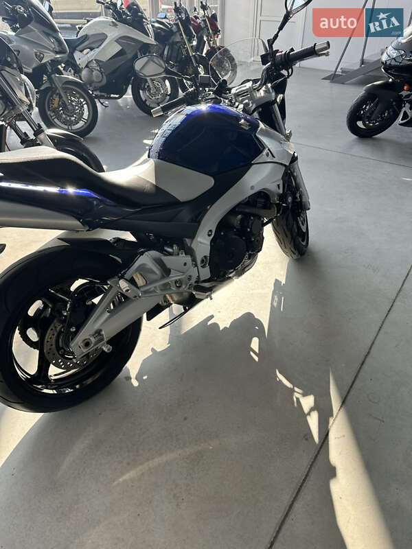 Мотоцикл Без обтекателей (Naked bike) Suzuki GSR 600 2007 в Хмельницком фото 3 Мотоцикл Без обтекателей (Naked bike) Suzuki GSR 600 2007 в Хмельницком