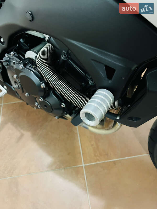 Мотоцикл Без обтекателей (Naked bike) Suzuki GSR 600 2008 в Киеве