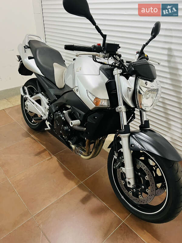 Мотоцикл Без обтекателей (Naked bike) Suzuki GSR 600 2008 в Киеве