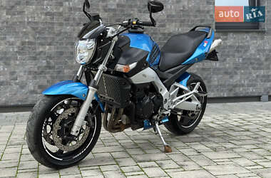 Мотоцикл Классик Suzuki GSR 600 2006 в 