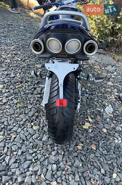 Мотоцикл Спорт-туризм Suzuki GSR 600 2006 в 