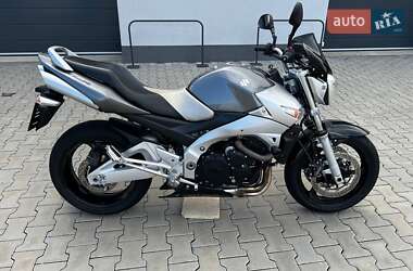 Мотоцикл Без обтекателей (Naked bike) Suzuki GSR 600 2006 в Нововолынске