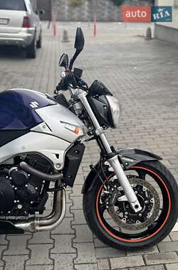Мотоцикл Без обтекателей (Naked bike) Suzuki GSR 600 2007 в  фото 13 Мотоцикл Без обтекателей (Naked bike) Suzuki GSR 600 2007 в