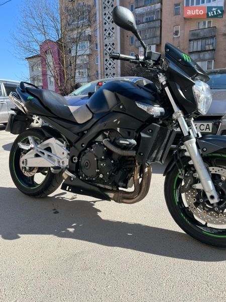Suzuki GSR 600 2007