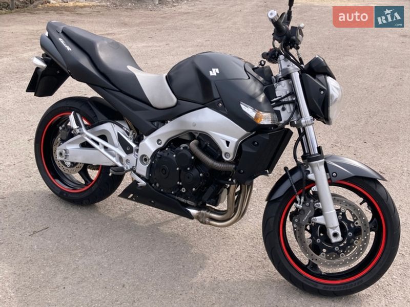 Suzuki GSR 600 2007