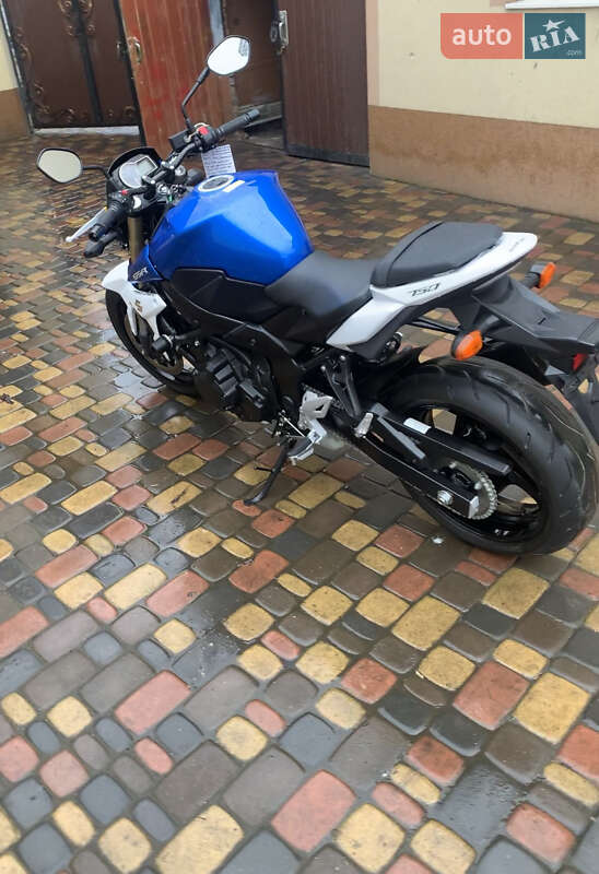Мотоцикл Без обтекателей (Naked bike) Suzuki GSR 750 2015 в Киеве