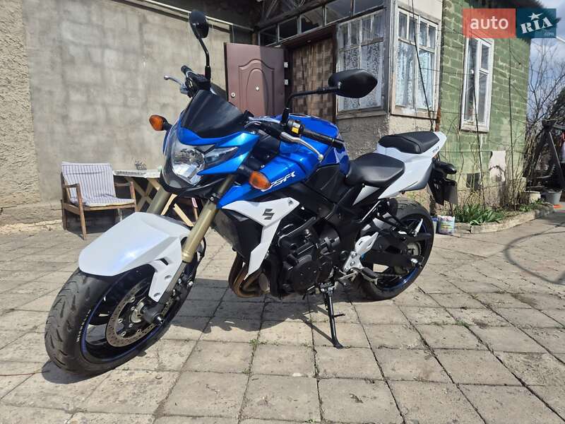 Мотоцикл Без обтекателей (Naked bike) Suzuki GSR 750 2013 в Краматорске